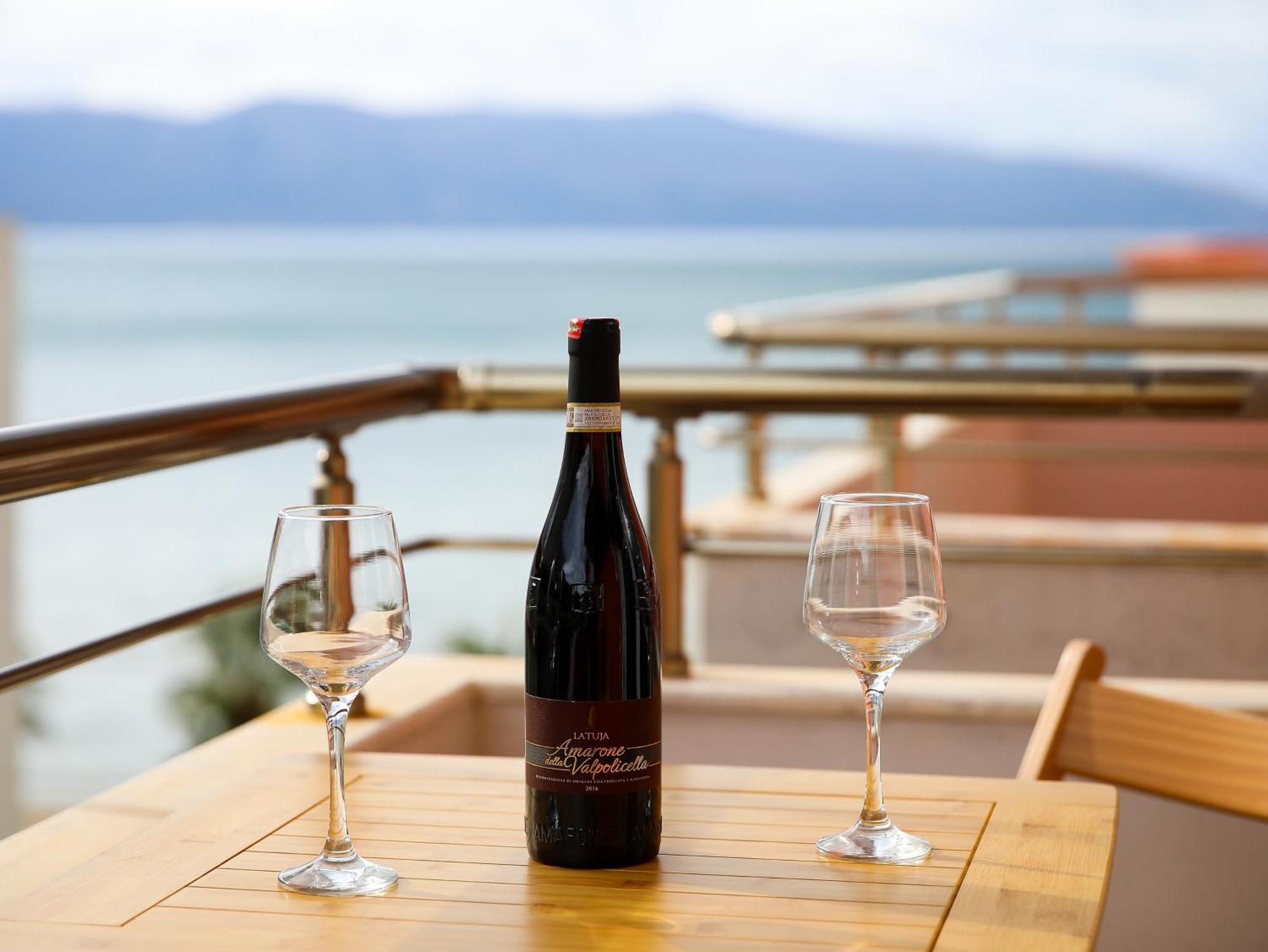 Jimi Apartments 2 Vlorë Εξωτερικό φωτογραφία