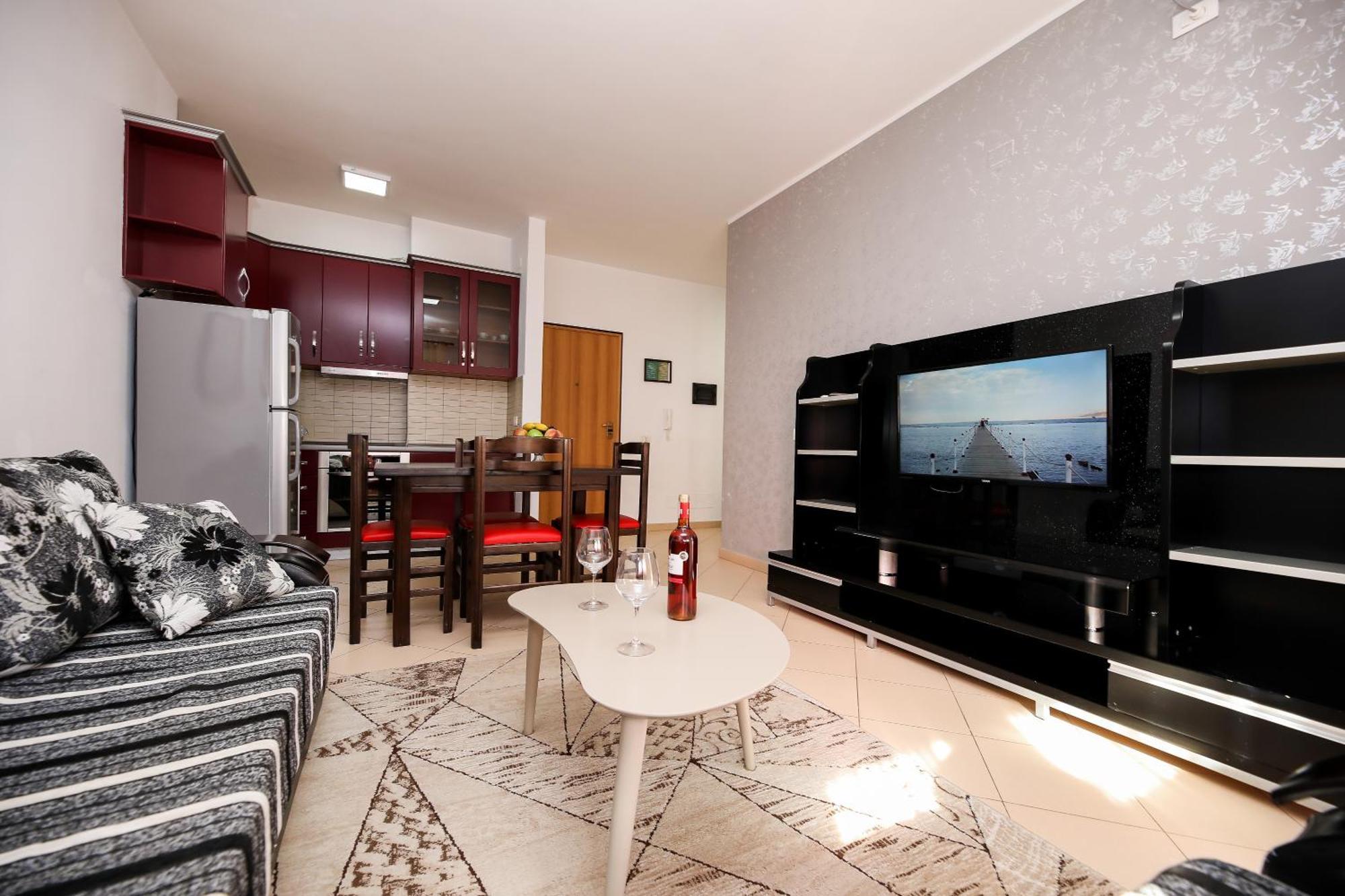 Jimi Apartments 2 Vlorë Εξωτερικό φωτογραφία