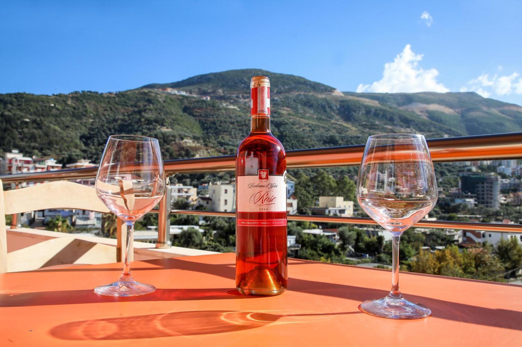 Jimi Apartments 2 Vlorë Εξωτερικό φωτογραφία