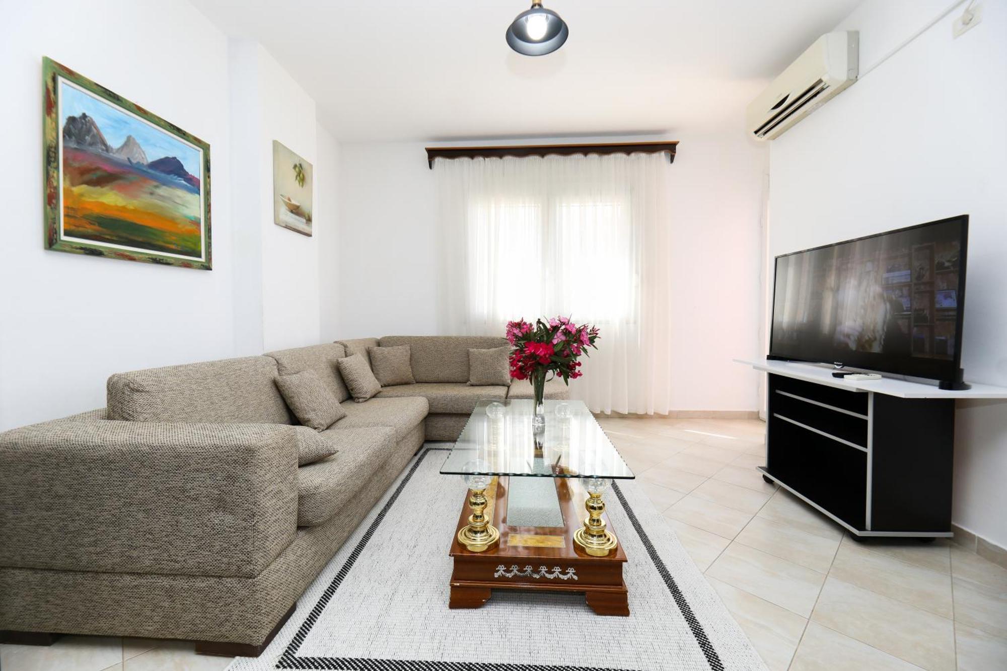 Jimi Apartments 2 Vlorë Εξωτερικό φωτογραφία